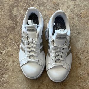 NWT Adidas Grand Court tennis shoes women’s 6.5